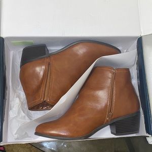 Karen Scott Booties Size 9